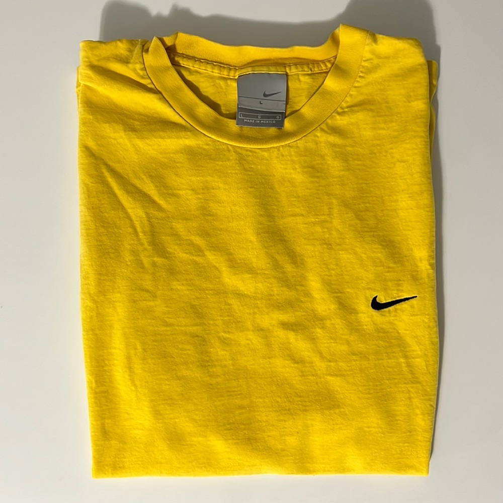 Y2K Nike Yellow Blank